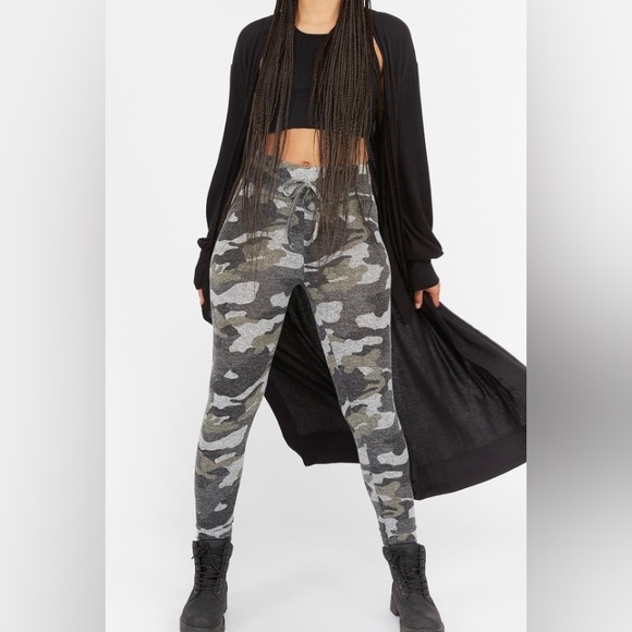 🛑SOLD🛑Black Longline Open Front Brushed Duster Cardigan Size Small/Medium - Picture 3 of 4